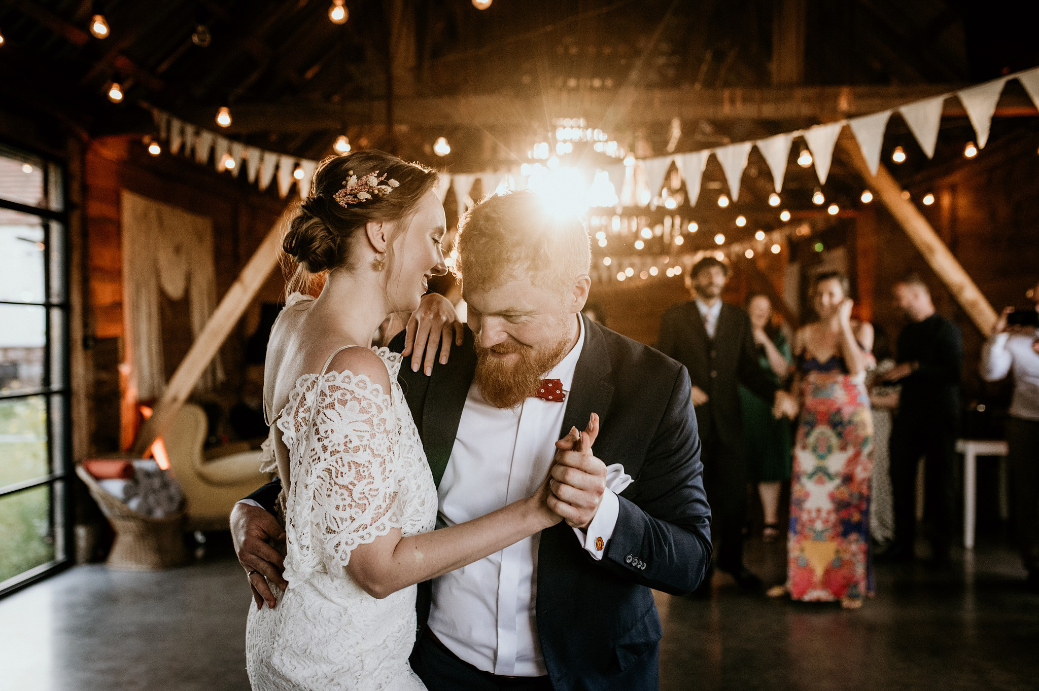 zdjęcia ślubne stodoła