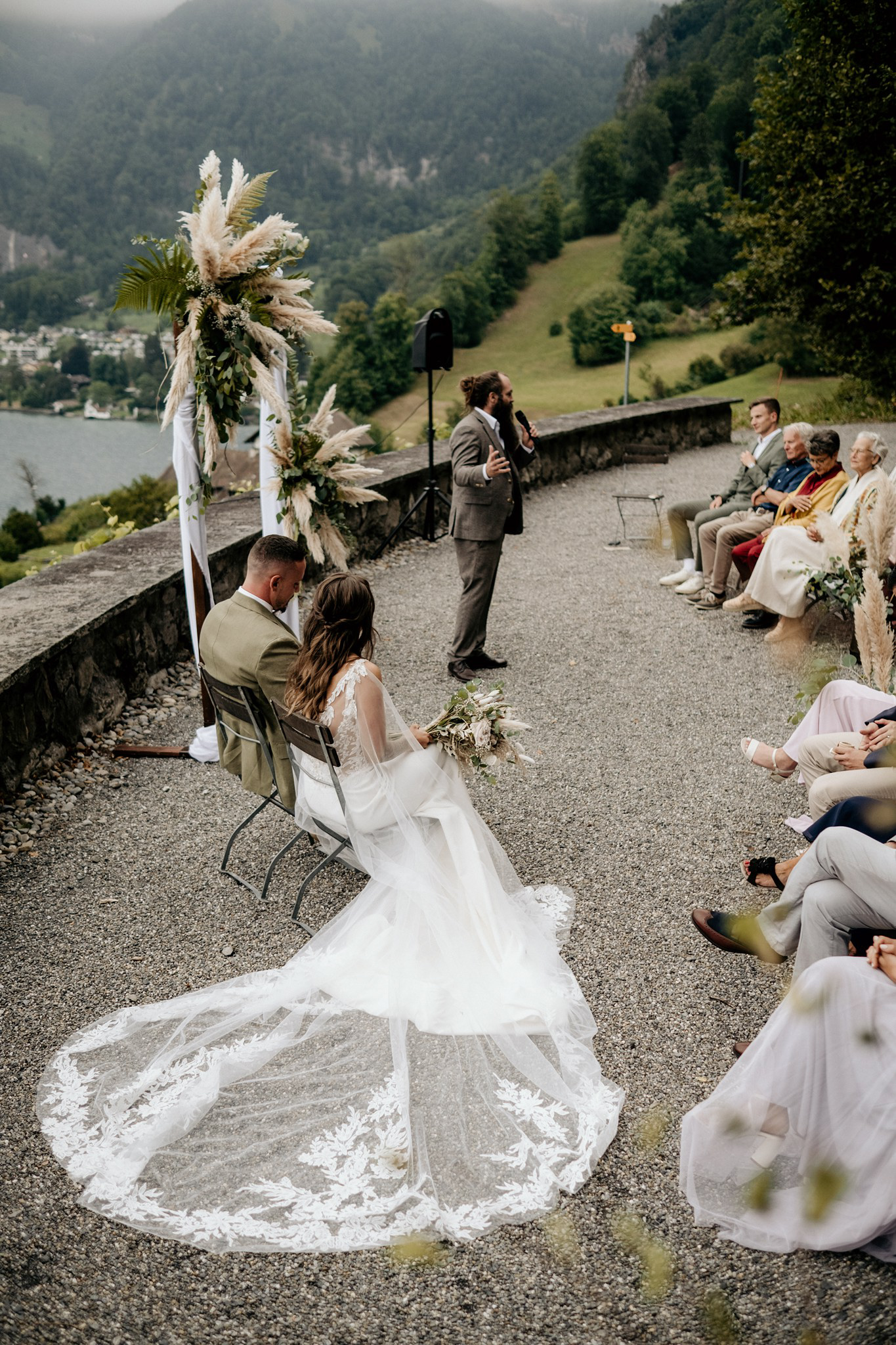 miejsce na ślub plenerowy nad jeziorem