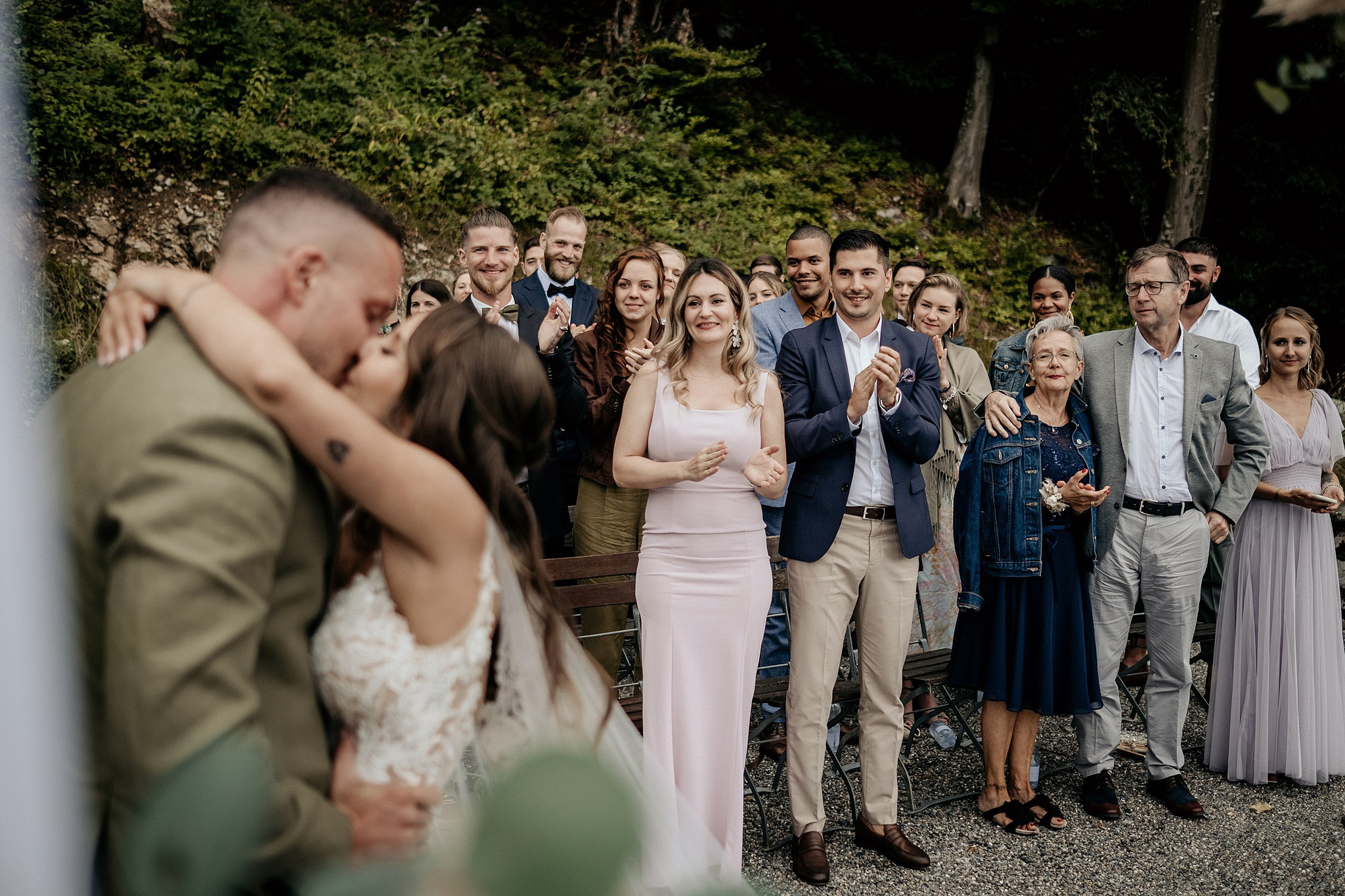 ceremonia ślubna na świeżym powietrzu